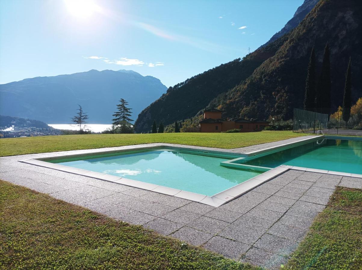 Lake View Studio Flat Riva del Garda Eksteriør bilde