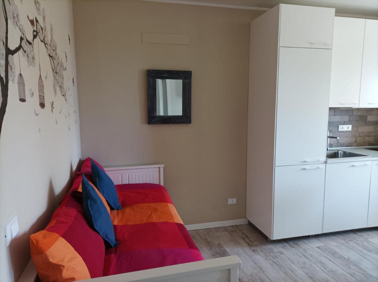 Lake View Studio Flat Riva del Garda Eksteriør bilde